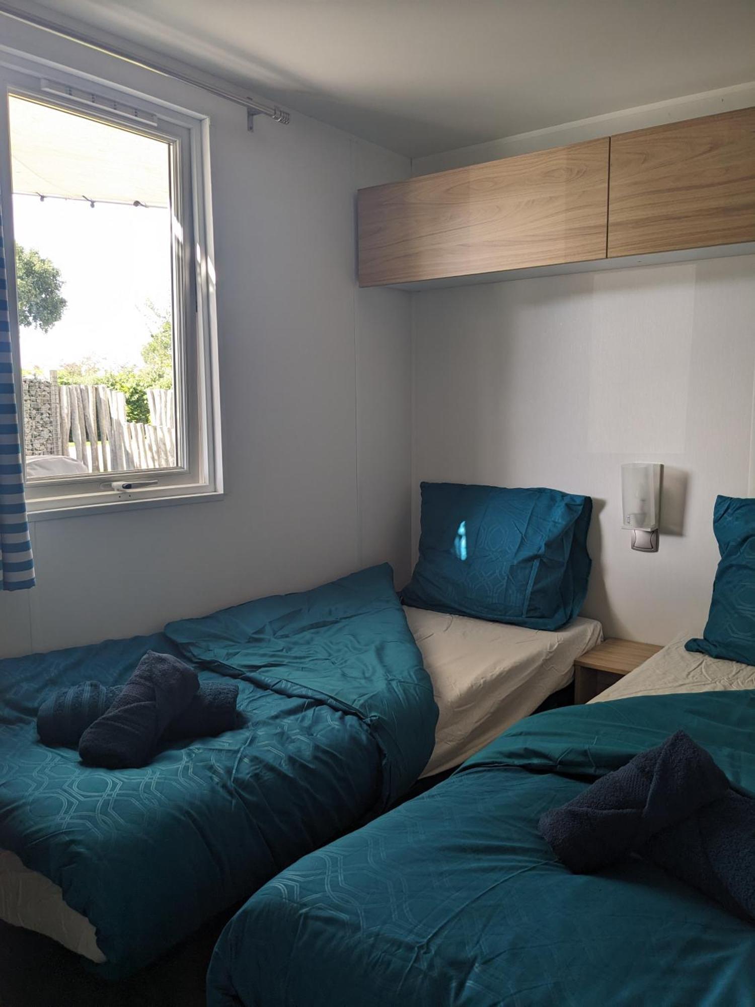 Cozy Tiny Solhouse 7 - Near Groningen - 5 Star Location Lägenhet Kropswolde Exteriör bild